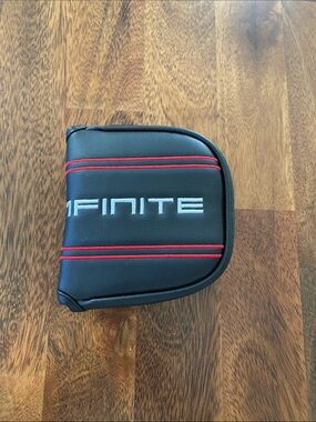 Black & Red Car Wilson putter cover